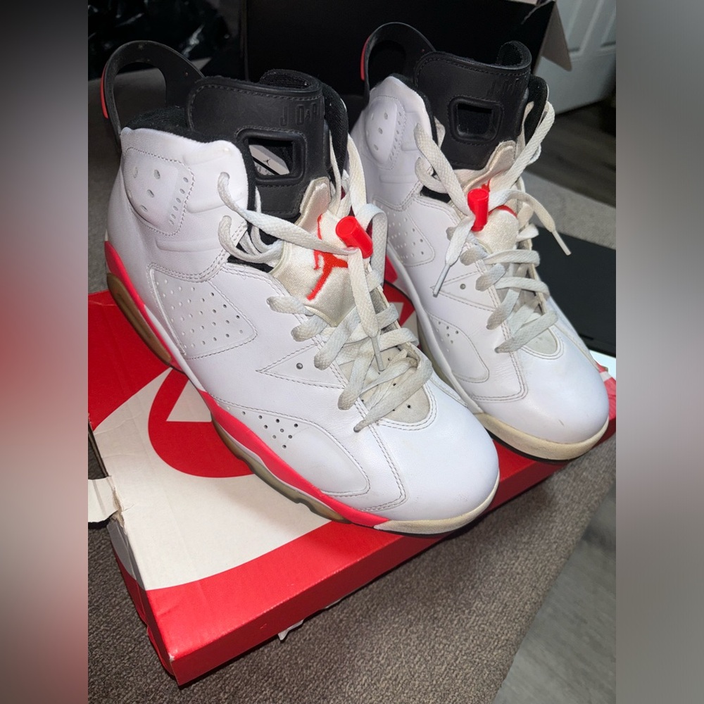 Men’s Jordan 6 Retro Infrared White (2014) 9.5 Sneakers